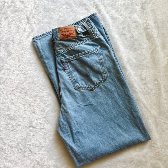 NWOT Levi's Cinch Baggy Medium Wash Jeans Size 28 - Picture 6 of 10
